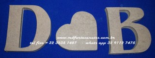 Iniciais D e B 12x11 mdf15mm e corao 10x10 mdf15mm
